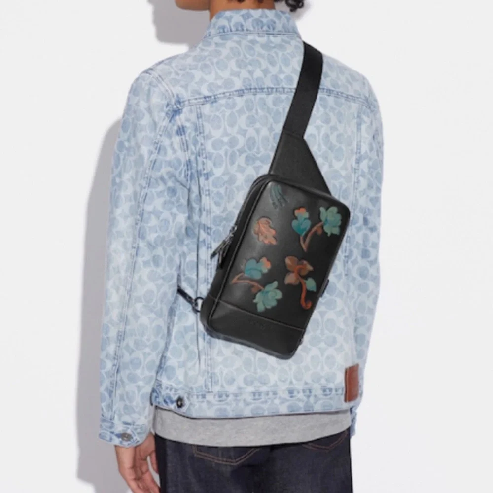 Coach Turner‎ Pack With Dreamy Leaves Print Black Refined Pebble Leather